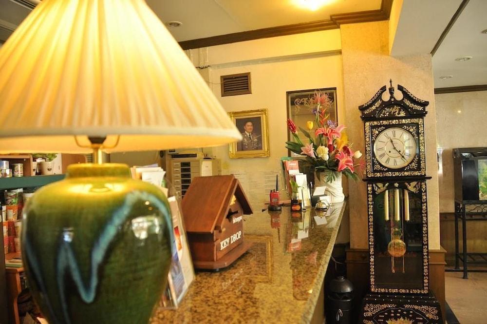Phawana Sweet Hotel Bangkok Esterno foto